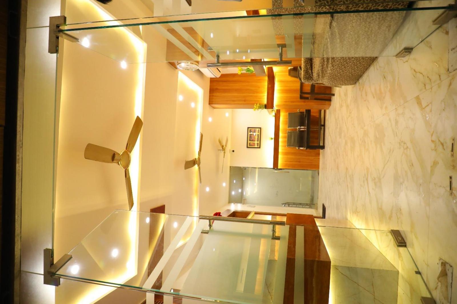 Jmk Regency Hotell Varanasi Exteriör bild